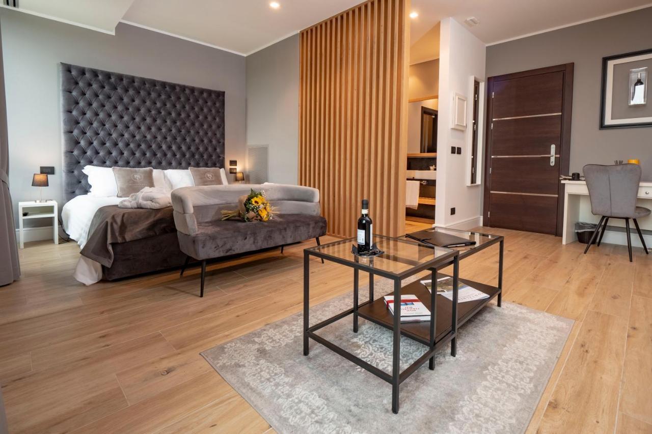 Montalbera Wine Suites 몬테마뇨 외부 사진